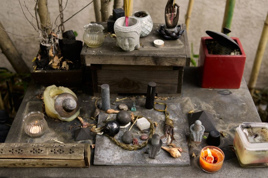 Les rituels de purification traditionnels pour équilibrer l’énergie corporelle